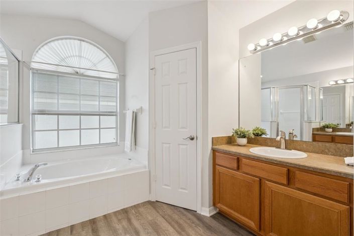 Image No.33-Propriété de 4 chambres à vendre à Clermont