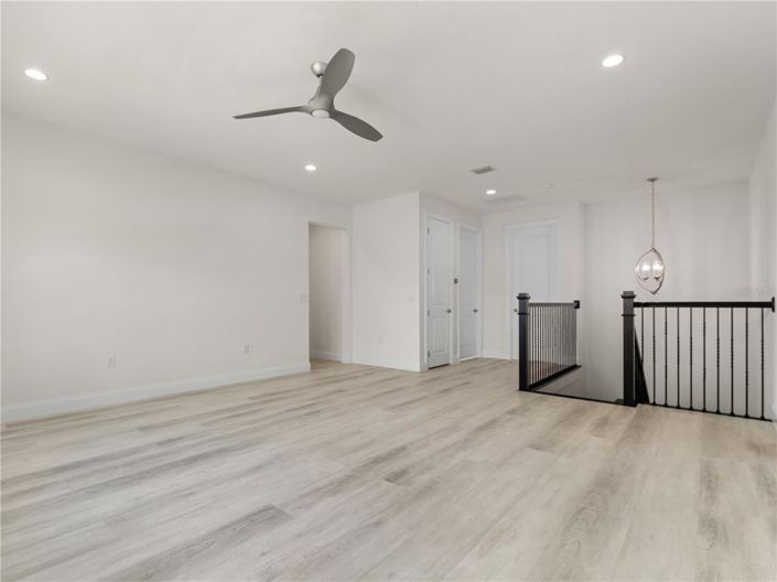 Image No.18-Propriété de 5 chambres à vendre à Orlando