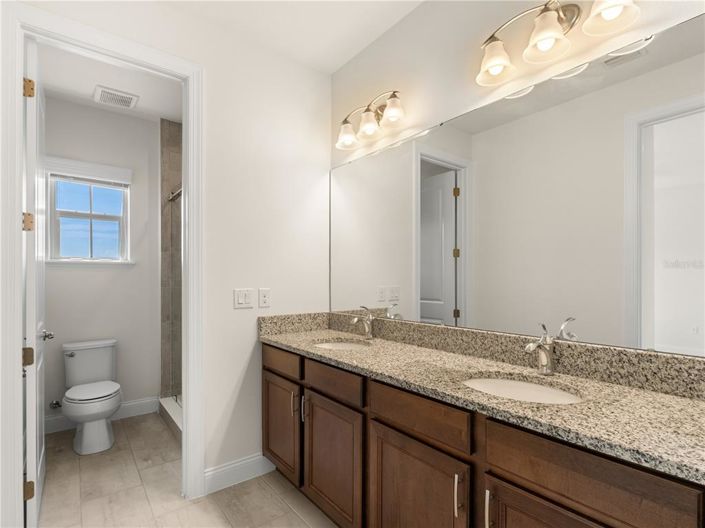 Image No.27-Propriété de 5 chambres à vendre à Orlando