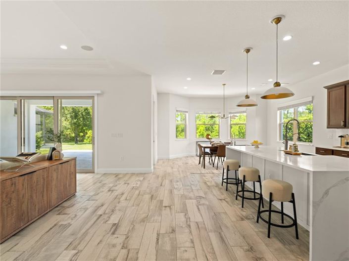 Image No.7-Propriété de 5 chambres à vendre à Orlando