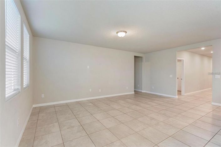 Image No.20-3 Bed Property for sale