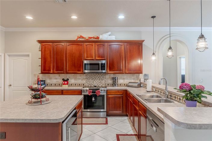 Image No.16-4 Bed Property for sale