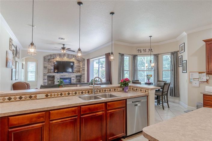 Image No.17-4 Bed Property for sale