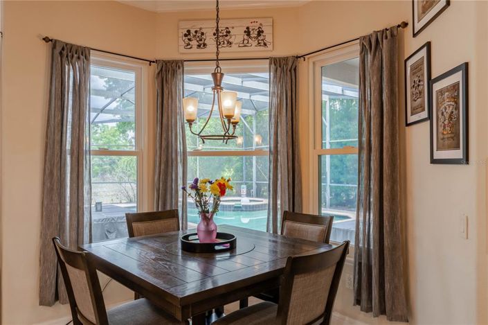 Image No.19-4 Bed Property for sale