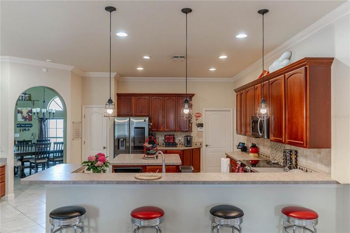 Image No.20-4 Bed Property for sale