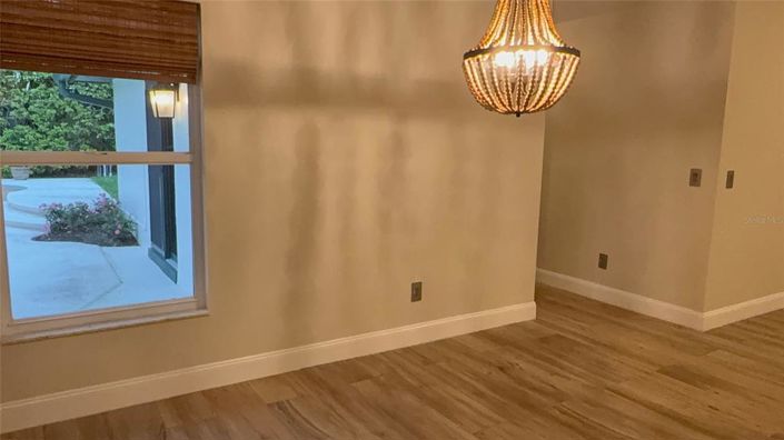 Image No.10-Propriété de 4 chambres à vendre à Orlando