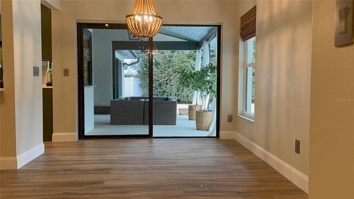 Image No.9-Propriété de 4 chambres à vendre à Orlando