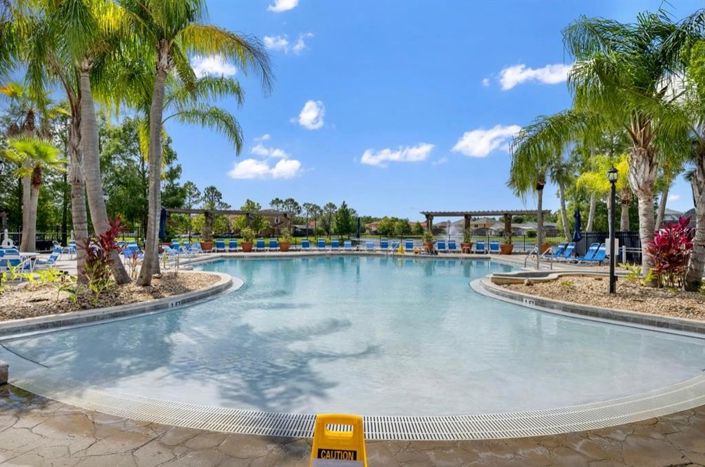 Image No.50-5 Bed Property for sale