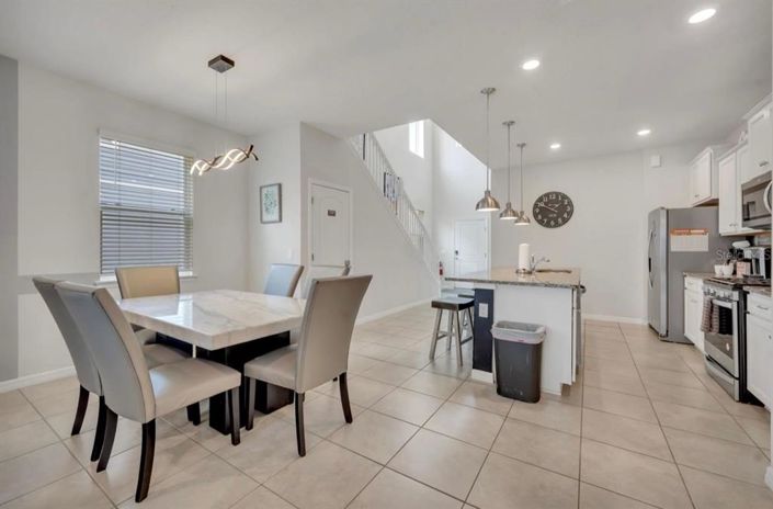 Image No.17-6 Bed Property for sale