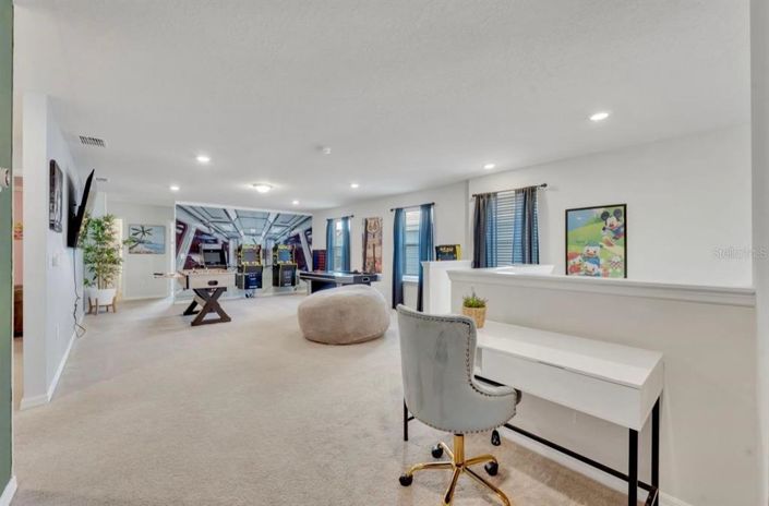 Image No.22-6 Bed Property for sale