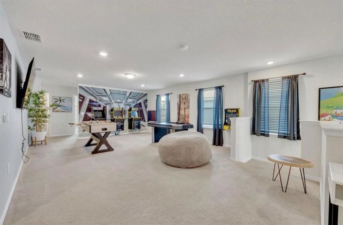 Image No.23-6 Bed Property for sale