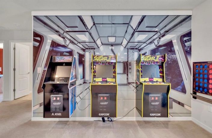 Image No.28-6 Bed Property for sale