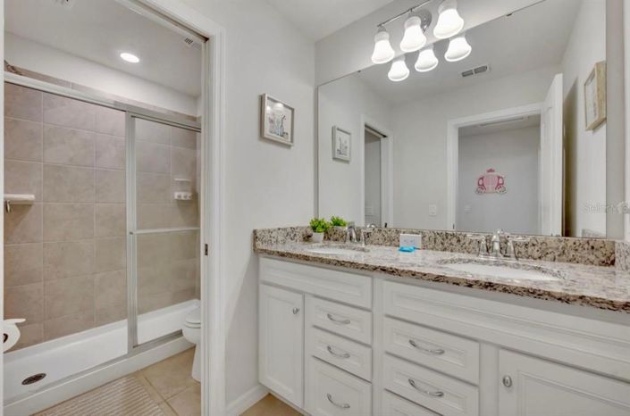 Image No.35-6 Bed Property for sale