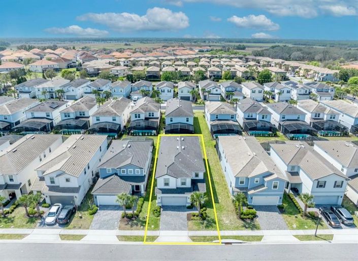 Image No.52-6 Bed Property for sale