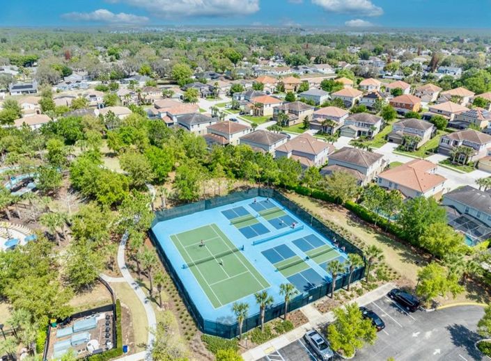 Image No.54-6 Bed Property for sale