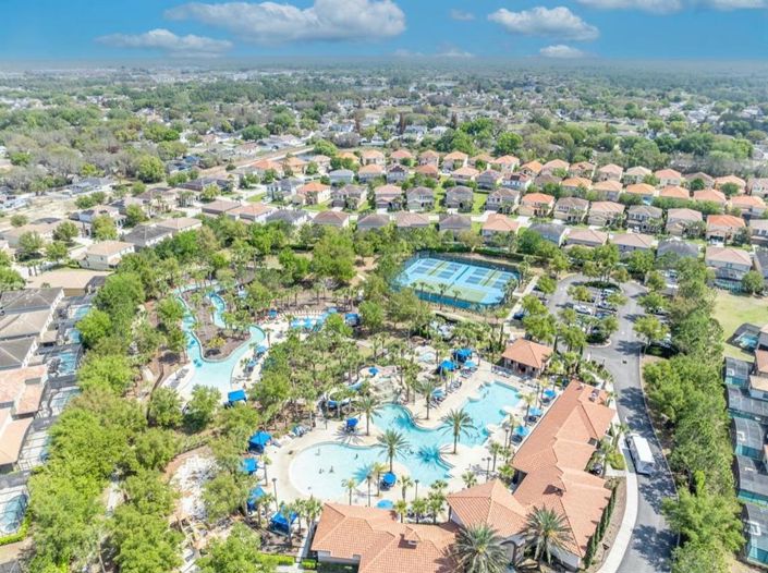 Image No.55-6 Bed Property for sale