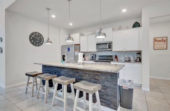 Image No.7-6 Bed Property for sale