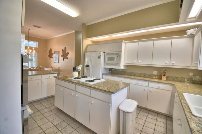 Image No.32-4 Bed Property for sale