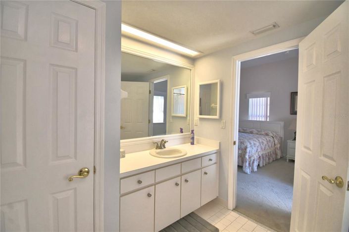 Image No.48-4 Bed Property for sale