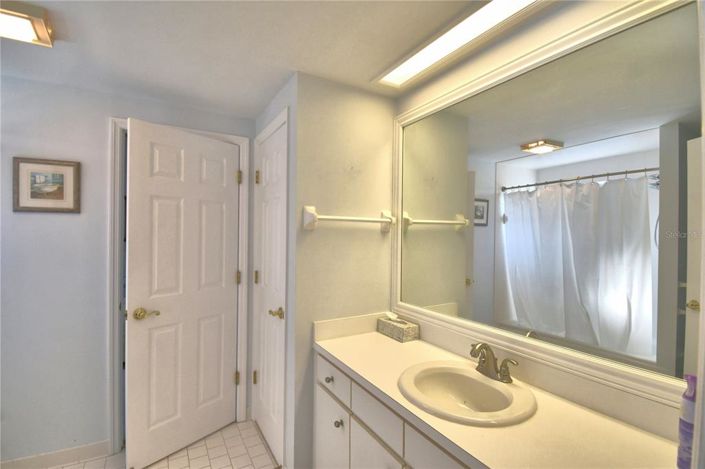 Image No.50-4 Bed Property for sale