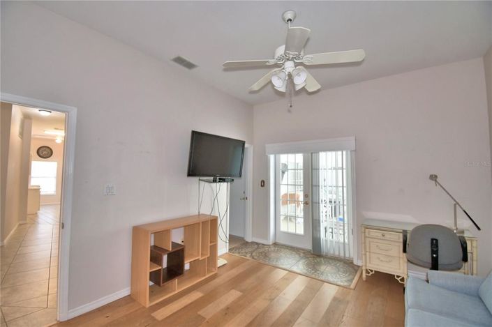 Image No.56-4 Bed Property for sale