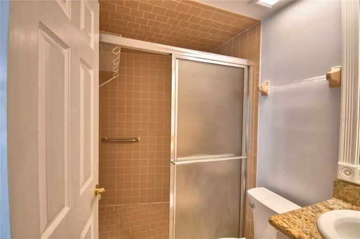 Image No.60-4 Bed Property for sale