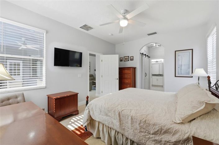 Image No.25-4 Bed Property for sale