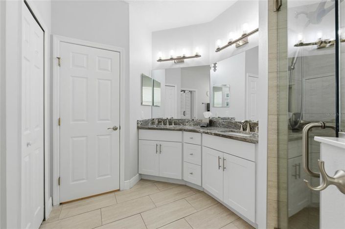 Image No.33-4 Bed Property for sale