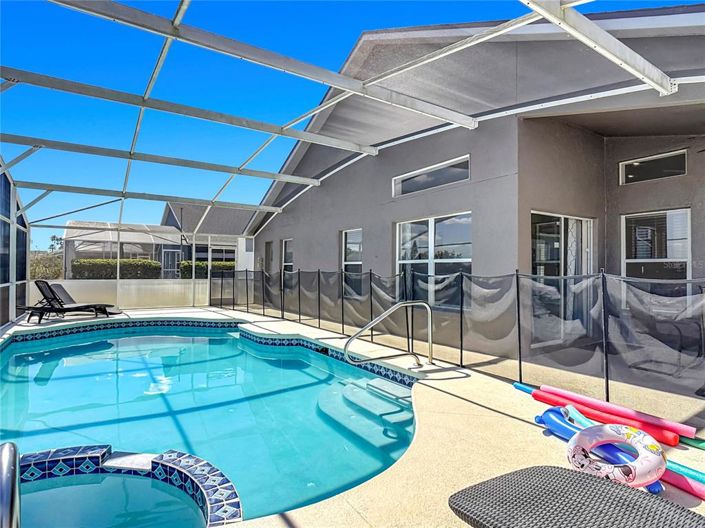 Image No.2-5 Bed Property for sale