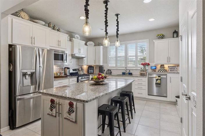 Image No.11-2 Bed Property for sale