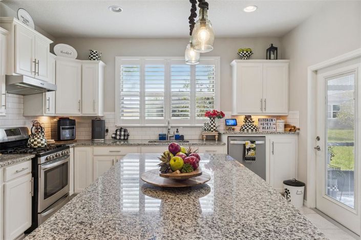 Image No.13-2 Bed Property for sale