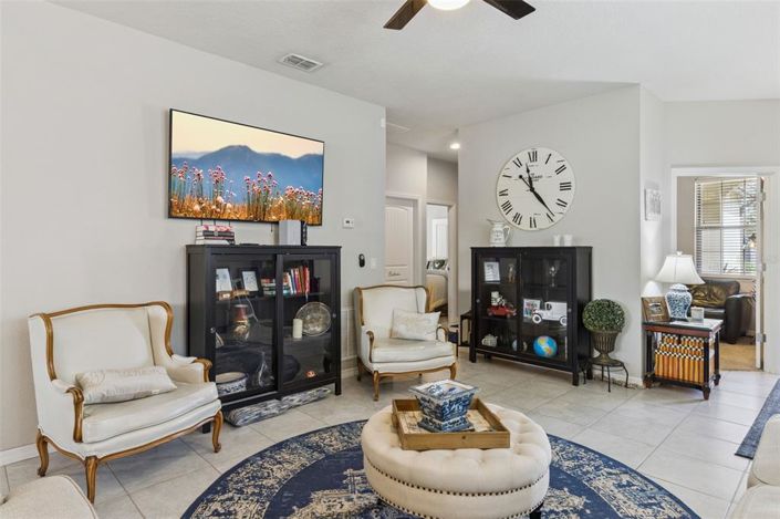 Image No.6-2 Bed Property for sale