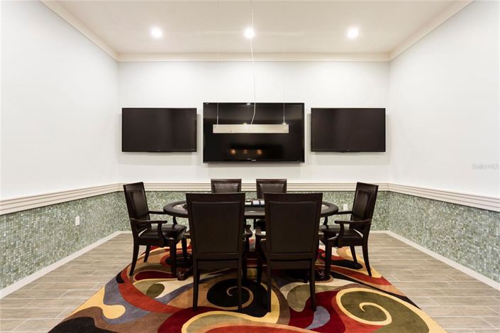 Image No.10-10 Bed Property for sale