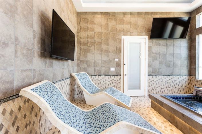 Image No.24-10 Bed Property for sale