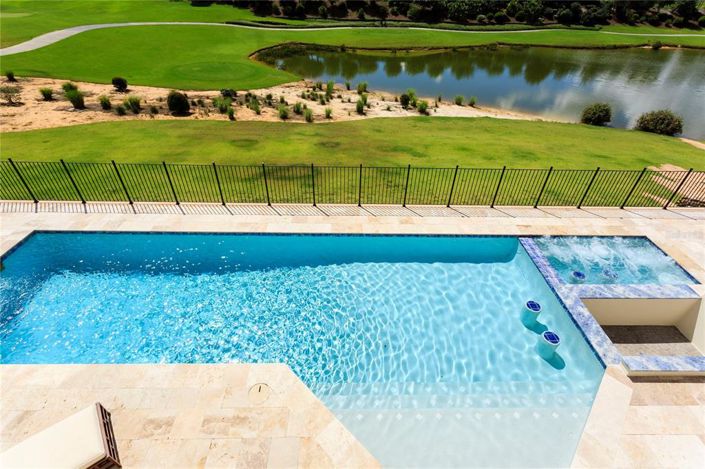 Image No.36-10 Bed Property for sale