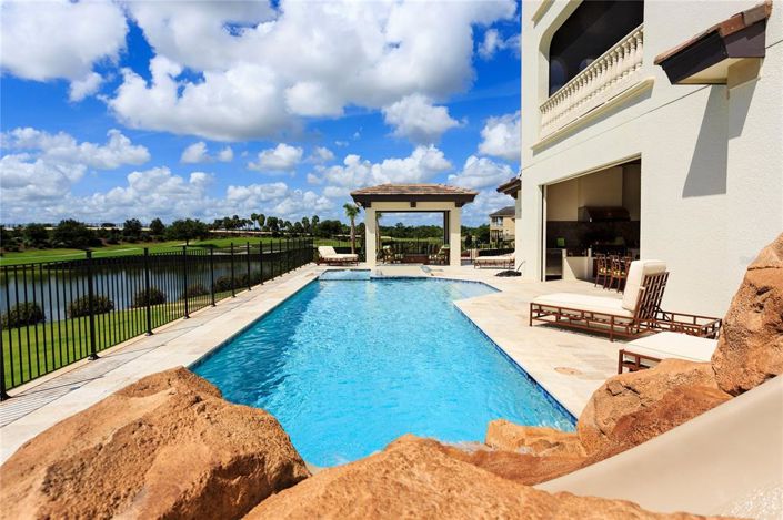 Image No.39-10 Bed Property for sale