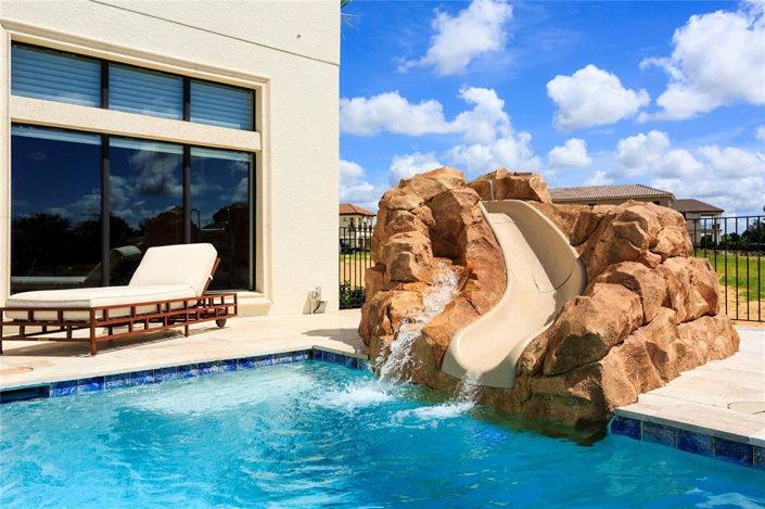 Image No.41-10 Bed Property for sale