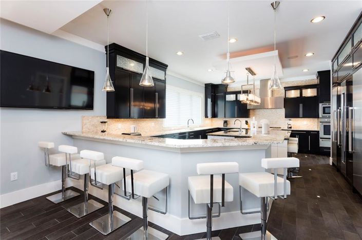 Image No.45-10 Bed Property for sale