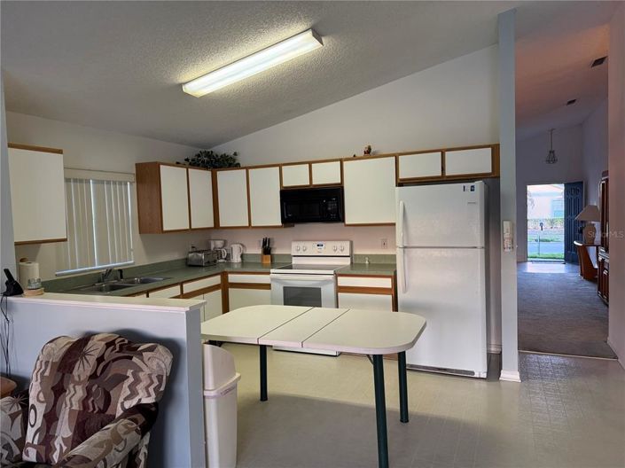 Image No.6-4 Bed Property for sale