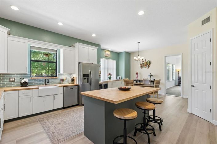 Image No.16-4 Bed Property for sale