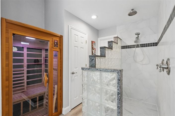 Image No.39-4 Bed Property for sale