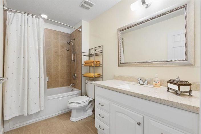 Image No.43-4 Bed Property for sale