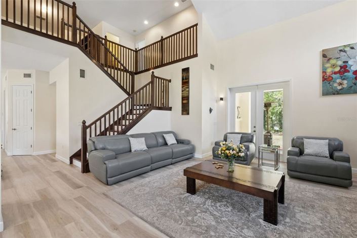 Image No.6-4 Bed Property for sale