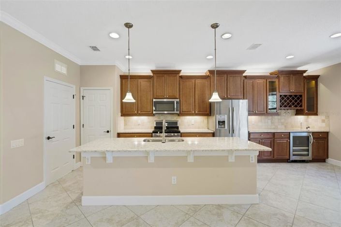 Image No.24-3 Bed Property for sale