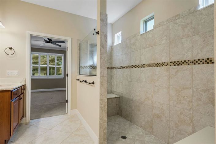 Image No.41-3 Bed Property for sale