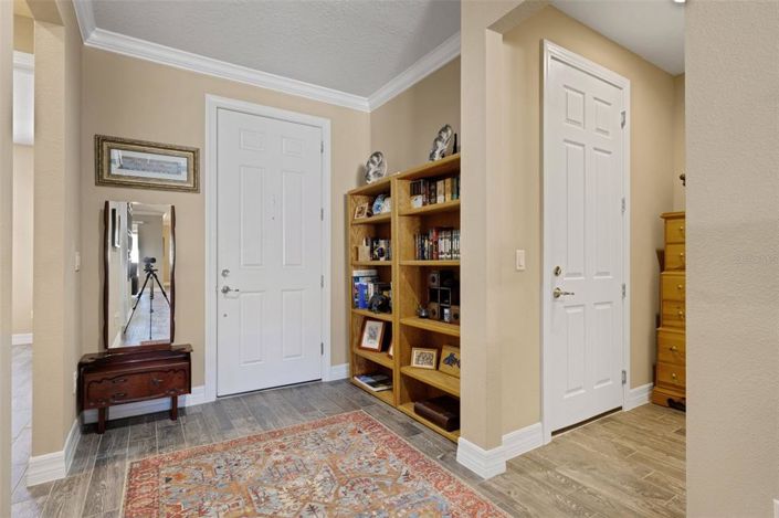 Image No.11-3 Bed Property for sale