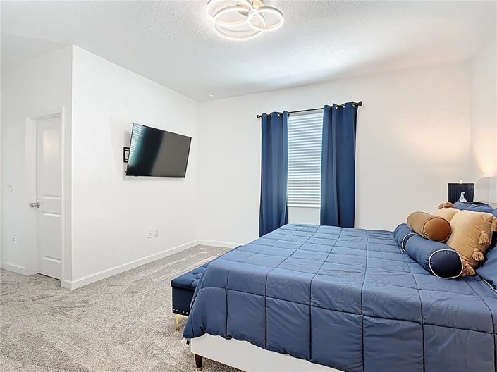 Image No.18-4 Bed Property for sale