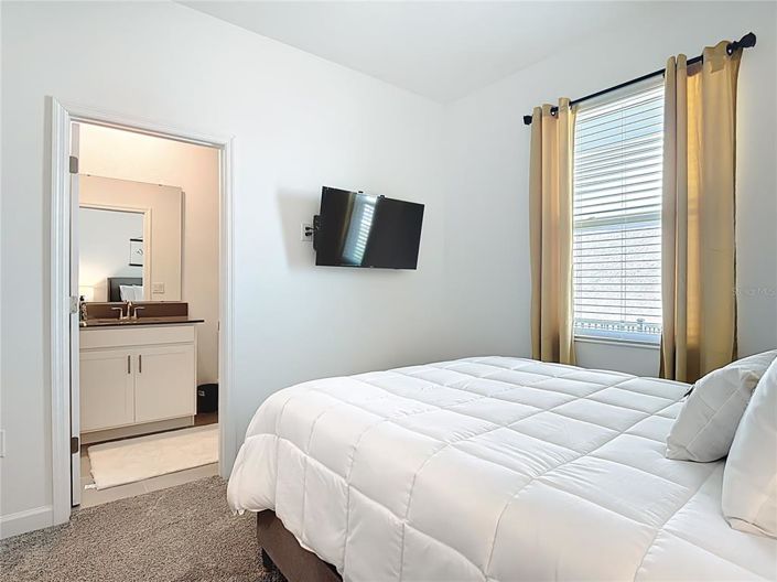 Image No.32-4 Bed Property for sale