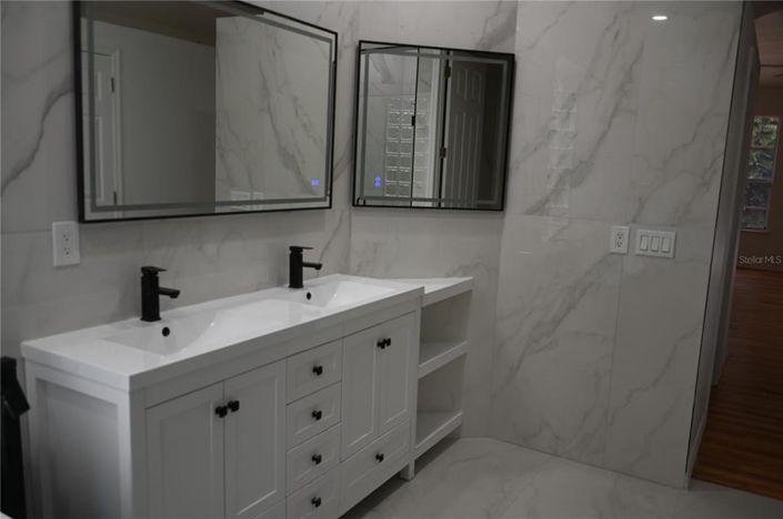 Image No.19-Propriété de 4 chambres à vendre à Orlando