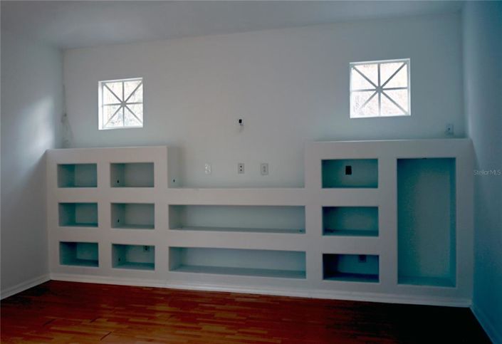 Image No.9-Propriété de 4 chambres à vendre à Orlando